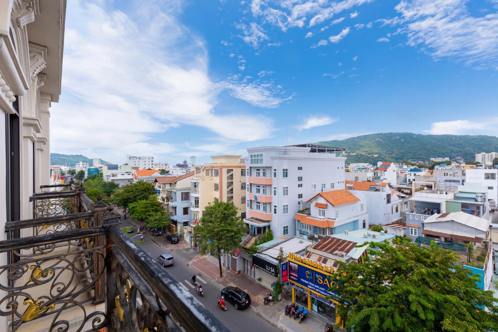 Prague Hotel Vung Tau Extérieur photo